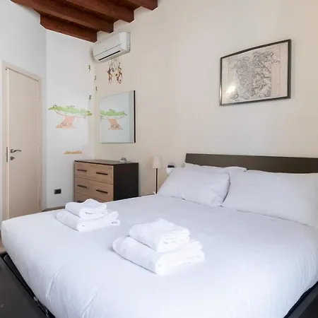 Italianway - Muratori 8 * Milano